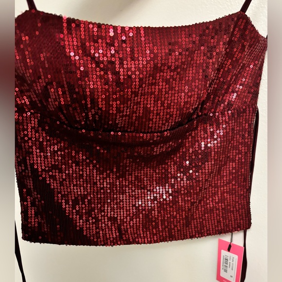 COSMO OPEN BACK SEQUIN TOP - Picture 4 of 5